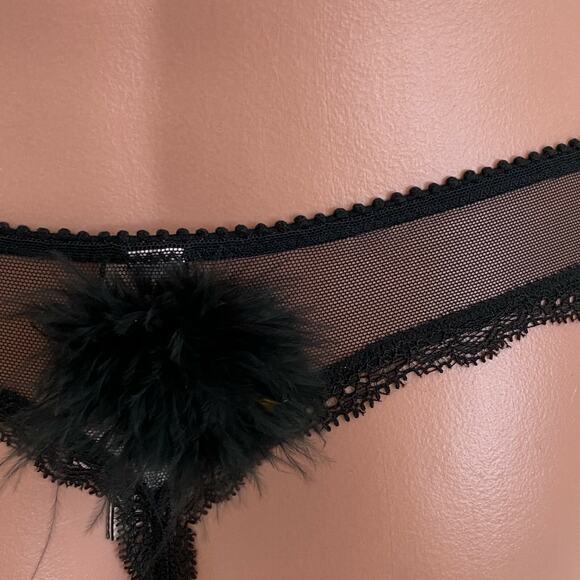 Victoria's Secret Underwire Leopard Balconette Bra 34D / Thong S Set - Picture 10 of 12